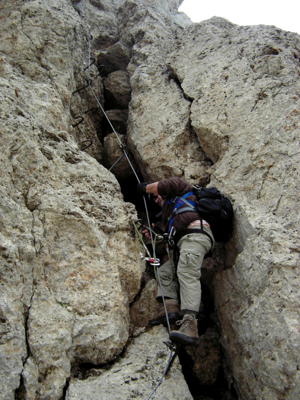 Masaré Klettersteig Steilaufschwung Eisensprossen