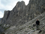 Zustieg Santnerpass-Klettersteig Rosengarten